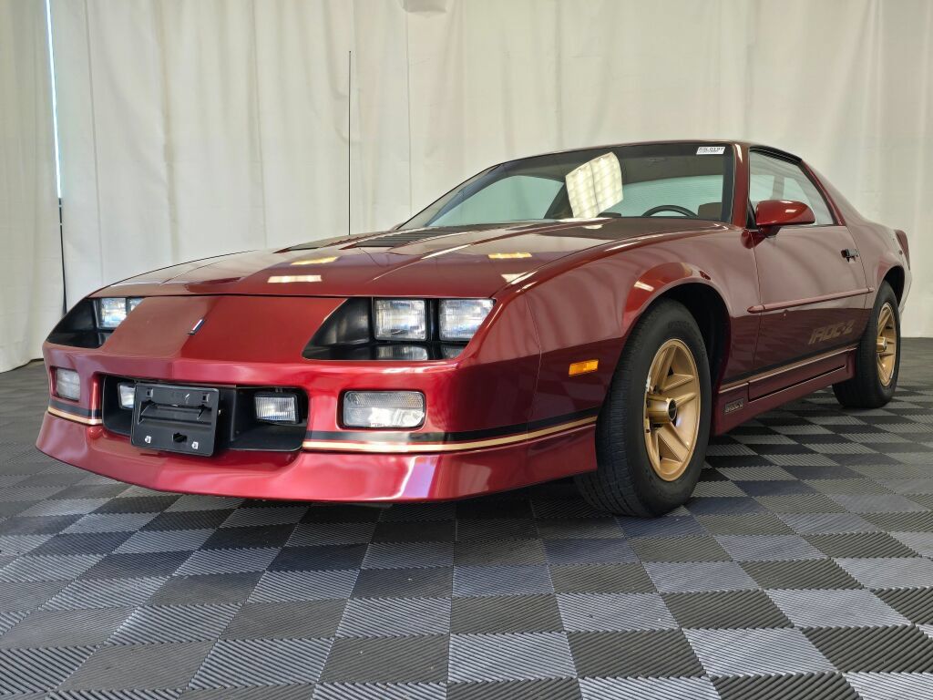 Used 1988 Chevrolet Camaro IROC-Z RWD image 1