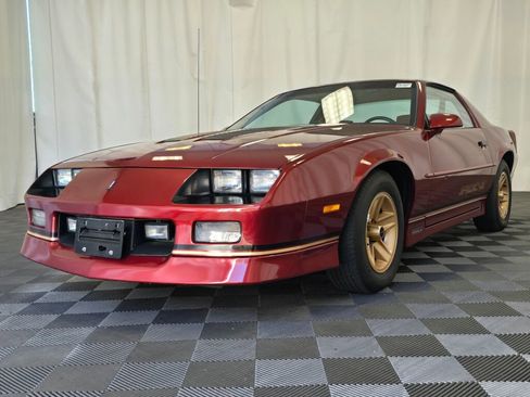 Used 1988 Chevrolet Camaro IROC-Z image 1