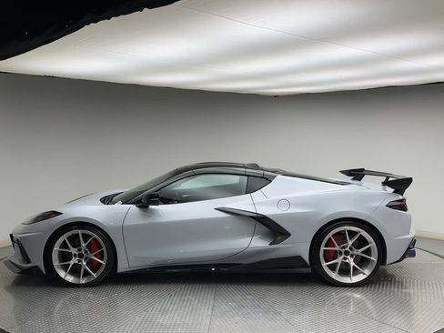 Used 2020 Chevrolet Corvette Stingray Premium Cpe w/ 3LT Preferred Equipment Group RWD image 5