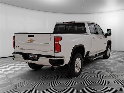 Used 2024 Chevrolet Silverado 2500 LTZ w/ LTZ Convenience Package image 3