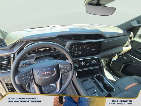 New 2026 GMC Sierra 2500 AT4 w/ AT4 Premium Plus Package AWD/4WD image 15