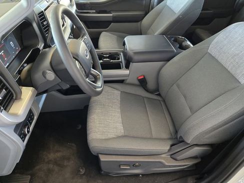 New 2026 Ford F250 XLT w/ XLT Premium Package AWD/4WD image 9
