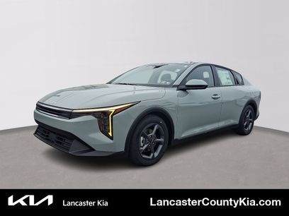 New 2025 Kia K4 LXS