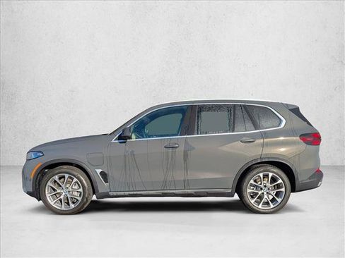 Used 2026 BMW X5 xDrive50e w/ Executive Package AWD/4WD image 9