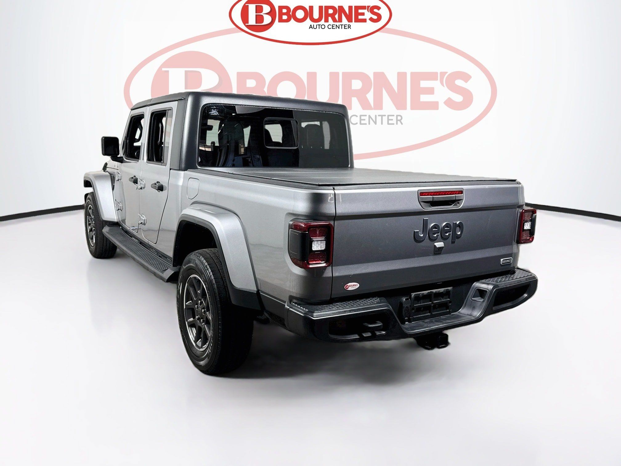 Used 2020 Jeep Gladiator Overland AWD/4WD image 8
