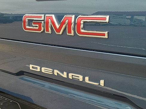 Used 2024 GMC Sierra 1500 Denali w/ Technology Package AWD/4WD image 31