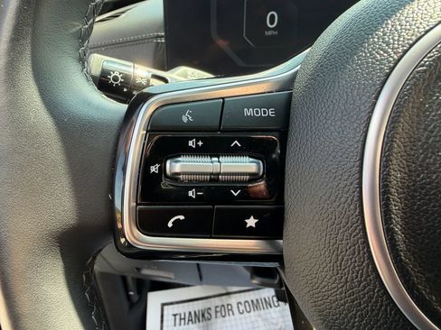 Used 2025 Kia Carnival SX Prestige FWD image 12