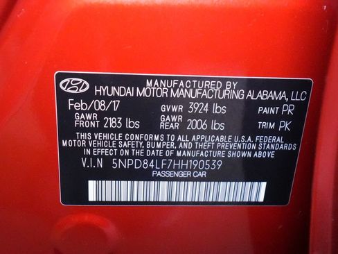 Used 2017 Hyundai Elantra SE FWD image 34