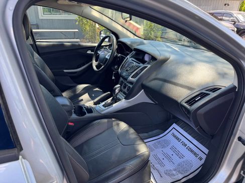 Used 2014 Ford Focus SE w/ Equipment Group 201A FWD image 16