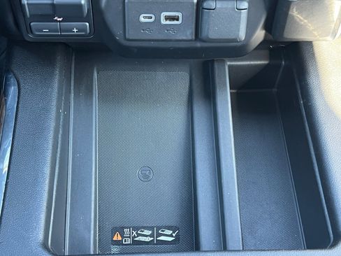 Used 2021 Chevrolet Silverado 1500 High Country w/ Technology Package image 35