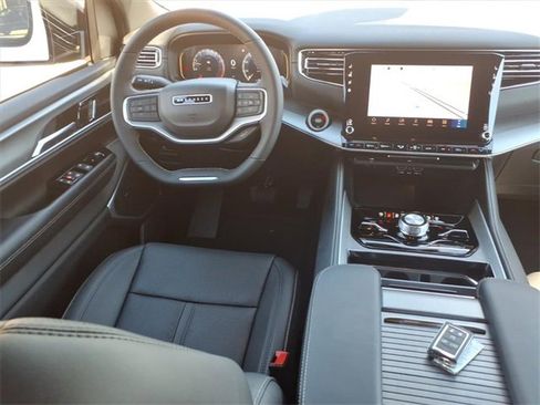 New 2025 Jeep Wagoneer Series II image 4