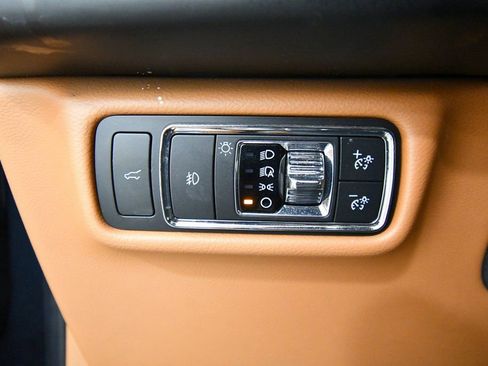 Used 2022 Lincoln Aviator Black Label w/ Dynamic Handling Package image 21