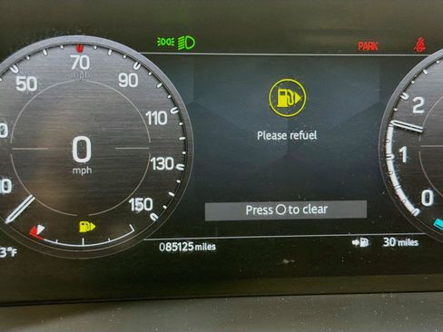 Used 2023 Land Rover Defender 110 S AWD/4WD image 12