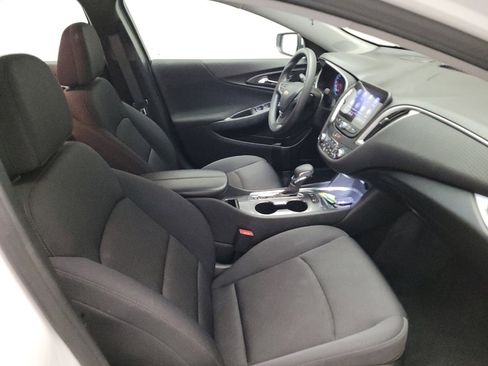 Used 2025 Chevrolet Malibu LT FWD image 21