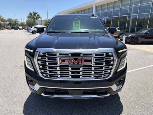 Used 2025 GMC Yukon Denali RWD image 6