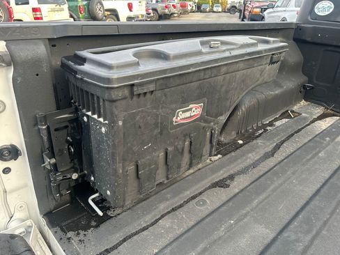 Used 2022 Jeep Gladiator Rubicon w/ Trailer Tow Package image 33