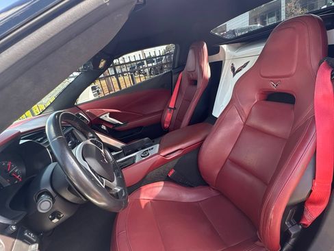 Used 2019 Chevrolet Corvette Stingray Convertible RWD image 12