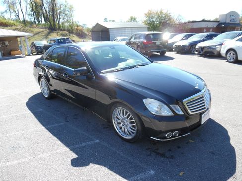Used 2011 Mercedes-Benz E 350 4MATIC Sedan image 7