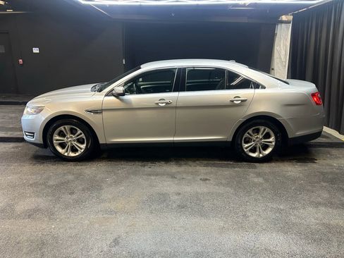 Used 2014 Ford Taurus SEL w/ Equipment Group 201A image 4