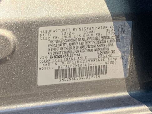 Used 2025 Nissan Versa SV image 10