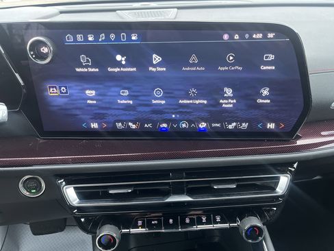 Used 2024 Chevrolet Traverse RS w/ LPO, Floor Liner Package image 28