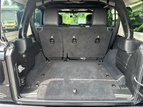 Used 2025 Jeep Wrangler Unlimited Sport AWD/4WD image 19