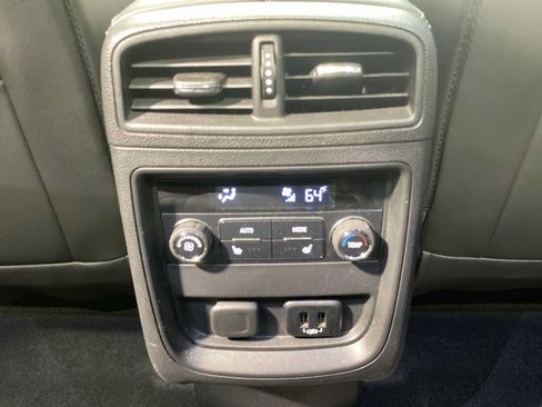 Used 2017 Buick Envision Essence FWD image 25