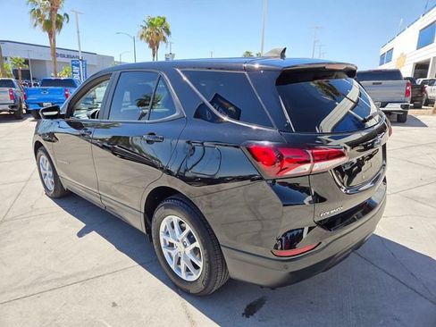 Used 2022 Chevrolet Equinox LS w/ LS Convenience Package FWD image 4