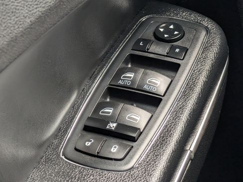 Used 2017 Chrysler 300 Limited w/ Value Package AWD/4WD image 25