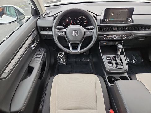 Used 2023 Honda CR-V LX image 11