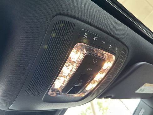 Used 2024 Mercedes-Benz GLE 450e 4MATIC image 47