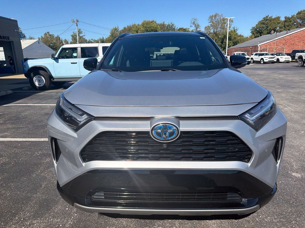 Used 2022 Toyota RAV4 XSE AWD/4WD image 8