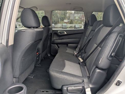 Used 2020 Nissan Pathfinder S AWD/4WD image 27