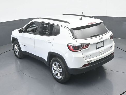 Used 2023 Jeep Compass Latitude AWD/4WD image 45