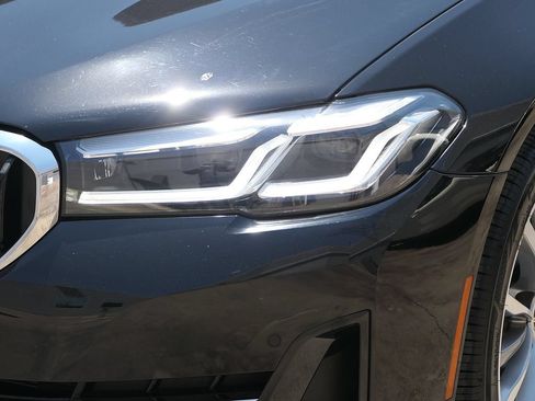 Used 2023 BMW 530i w/ Convenience Package RWD image 7