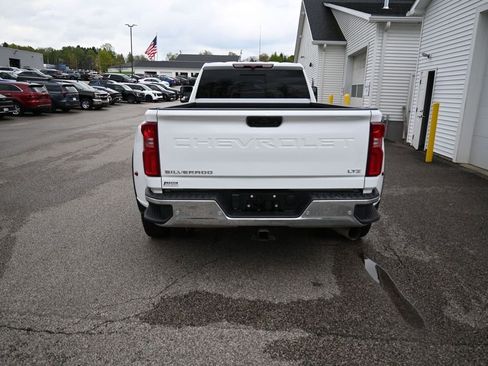 Used 2025 Chevrolet Silverado 3500 LTZ w/ LTZ Plus Package AWD/4WD image 12