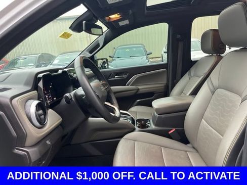 Used 2023 Chevrolet Colorado ZR2 w/ ZR2 Convenience Package III AWD/4WD image 7