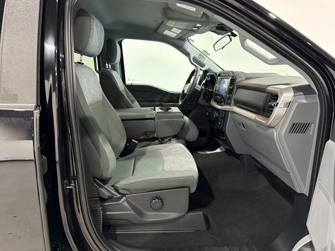 Used 2023 Ford F150 XLT w/ XTR Package image 21