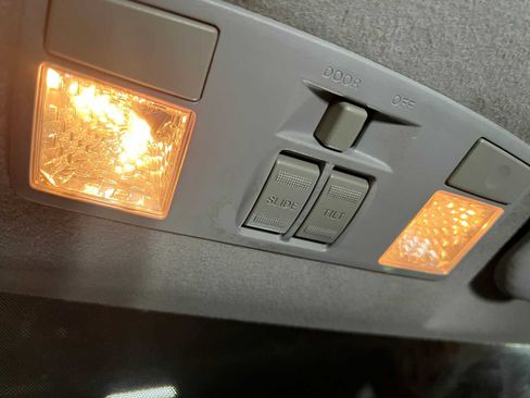 Used 2008 MAZDA MAZDA3 i Touring FWD image 31