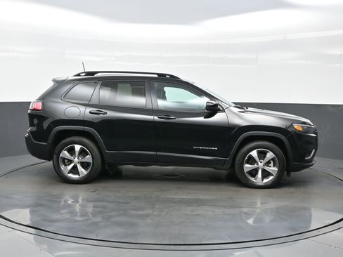 Used 2022 Jeep Cherokee Limited image 7