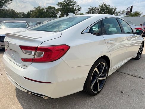 Used 2018 Honda Accord Sport image 5