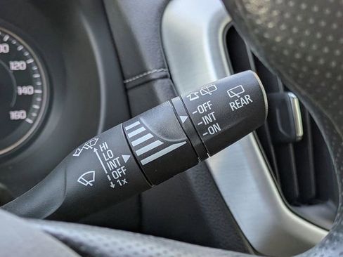 Used 2022 GMC Terrain SLE w/ Driver Convenience Package image 31