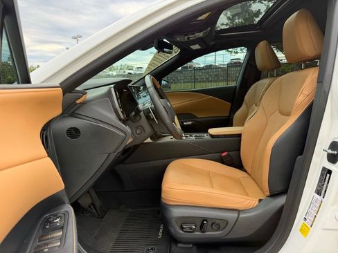 Certified 2025 Lexus RX 350 Premium Plus w/ Convenience Package FWD image 26