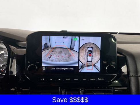 Used 2025 Nissan Pathfinder SL image 18