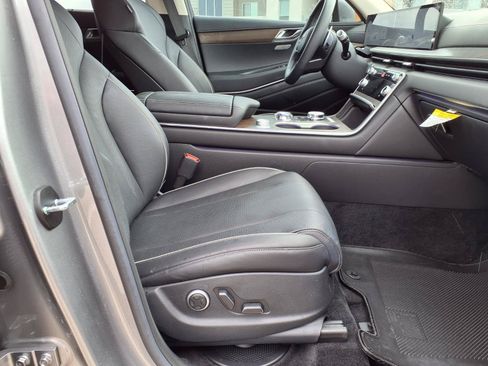 Certified 2026 Genesis GV80 2.5T Advanced AWD/4WD image 11