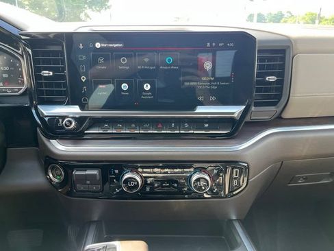 Used 2023 GMC Sierra 1500 SLT w/ SLT Premium Plus Package AWD/4WD image 13