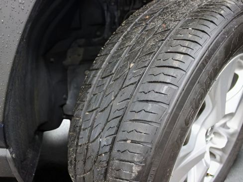 Used 2020 Toyota RAV4 XLE w/ Convenience Package image 39