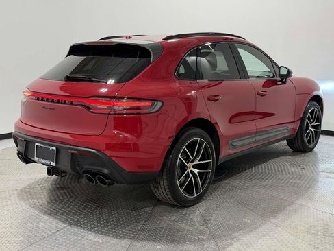 Used 2025 Porsche Macan Base image 6