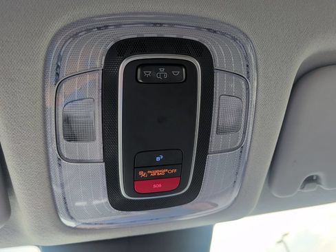 Used 2025 Hyundai Kona SEL FWD image 17
