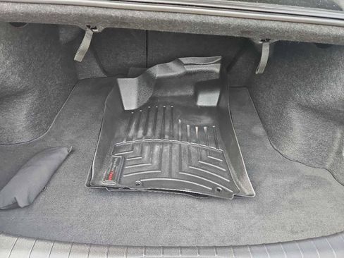 Used 2016 Nissan Maxima Platinum FWD image 11